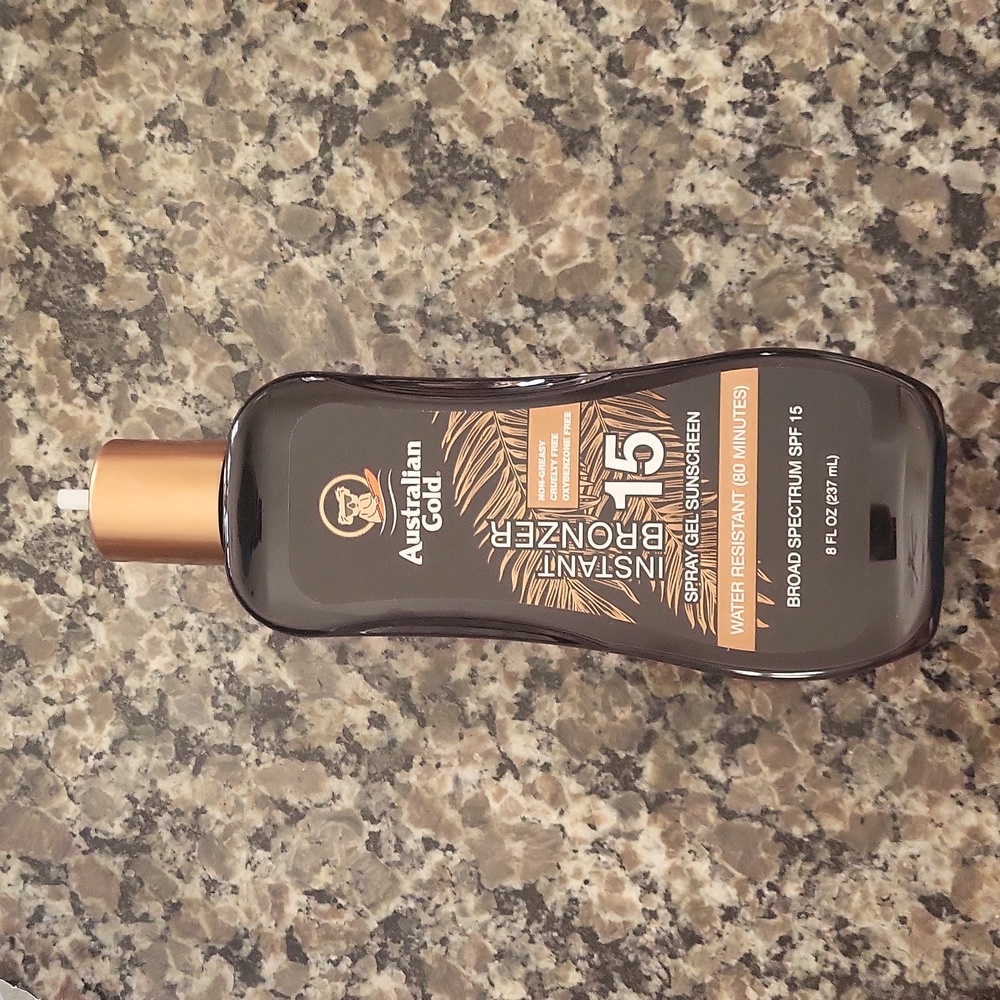Australian Gold Instant Bronzer 15 spray gel sunscreen water resistant 8 fl oz